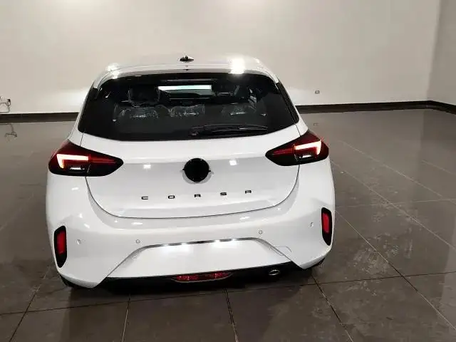Opel Corsa view 5