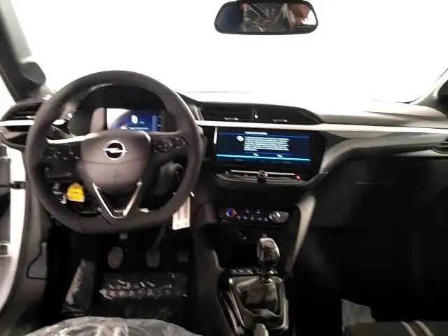 Opel Corsa view 10