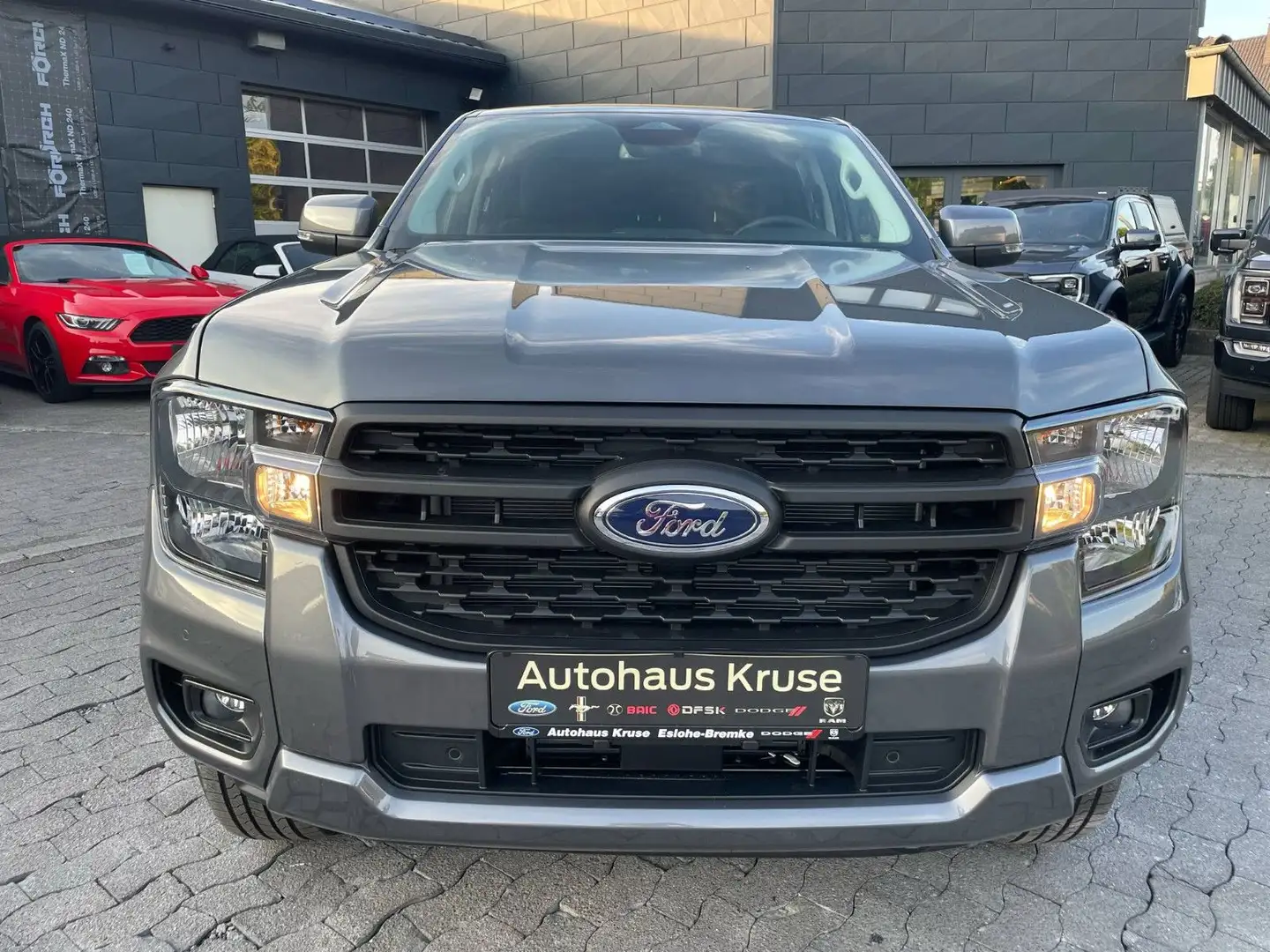 Ford Ranger XLT DoKa Aut.2.0 lEcoBlue 125kW+Hardtop * Gris - 2