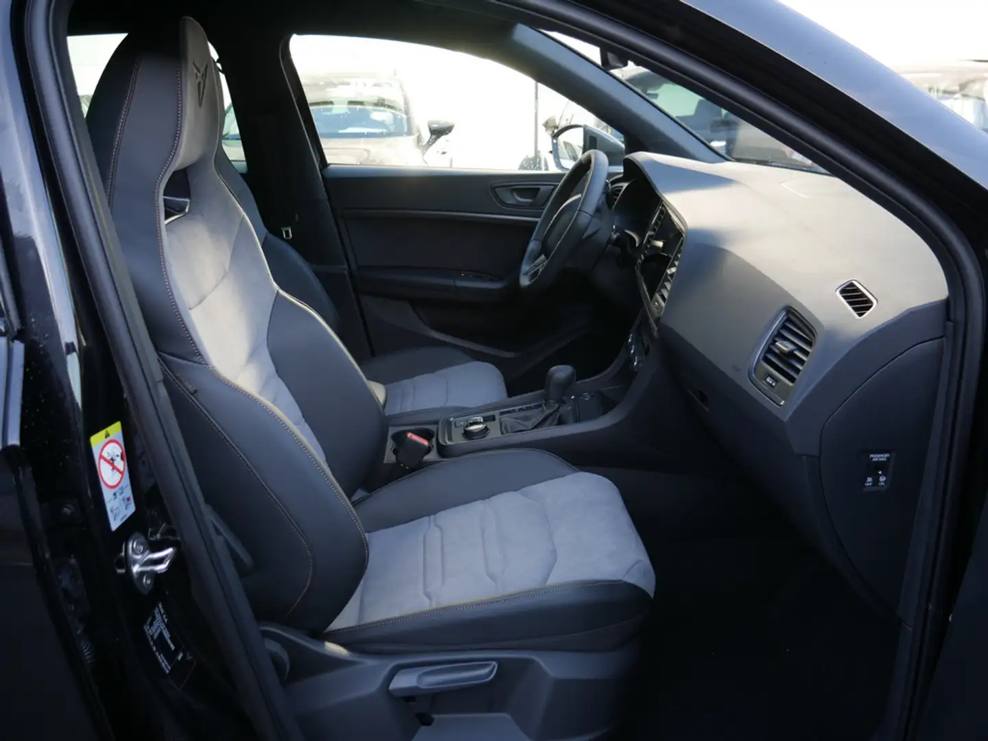 CUPRA Ateca VZ Tribe Edition 2.0 TSI AKRAPOVIC 360° Negro - 2