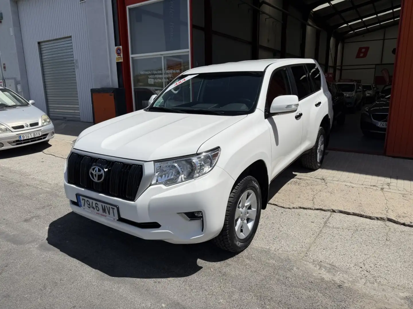 Toyota Land Cruiser D-4D GX Blanco - 2