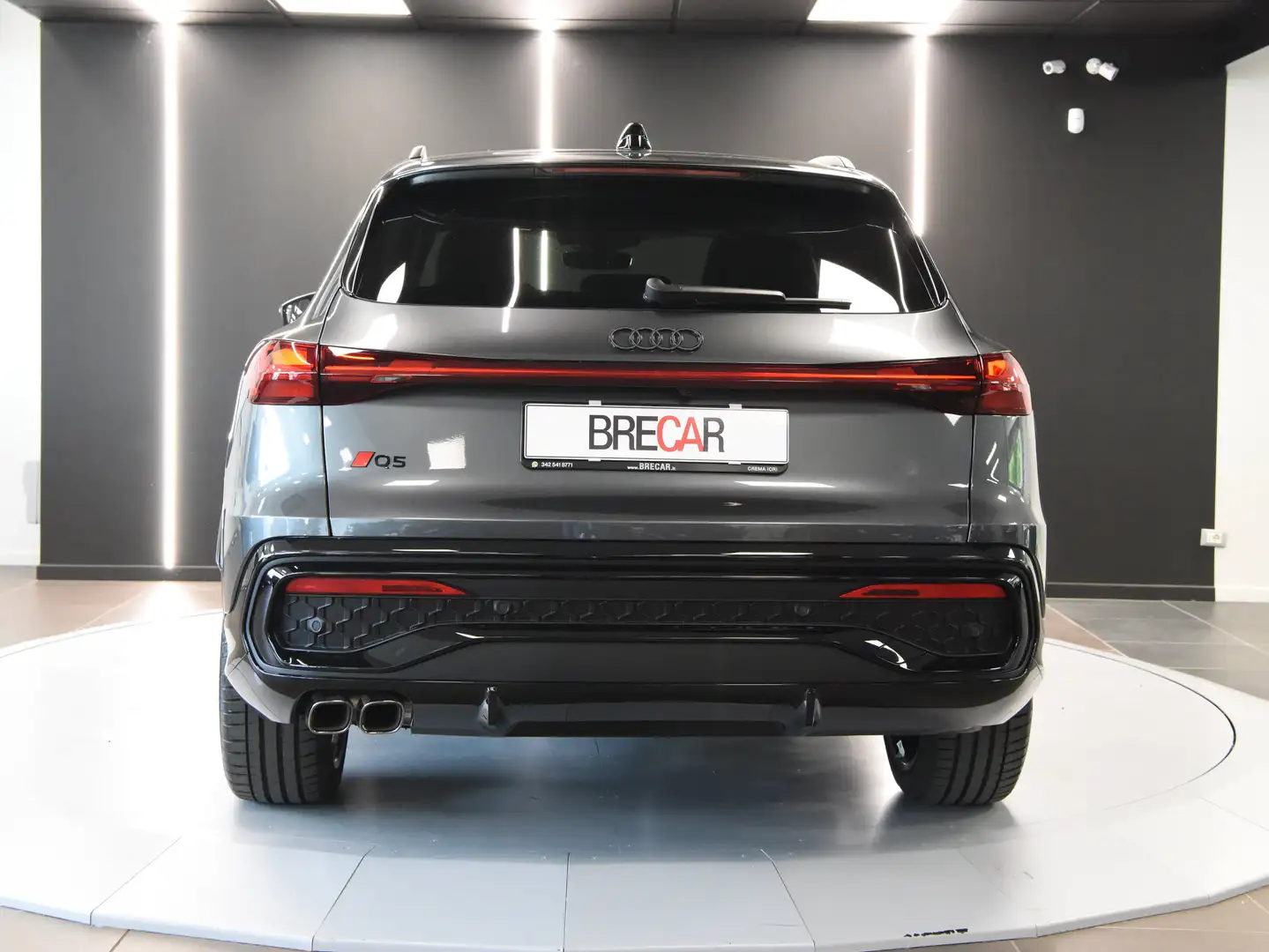 Audi Q5 2.0 tdi mhev S line quattro 204cv PRONTA CONSEGNA Grijs - 2