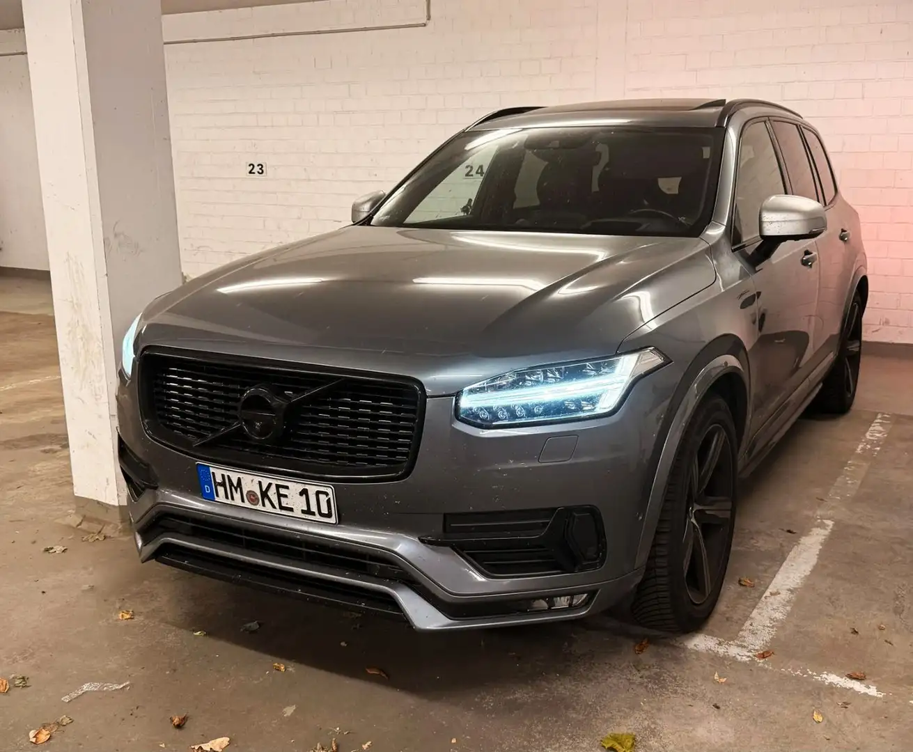 Volvo XC90 R Design AWD *PANO*AHK*360°*Head-Up* Grau - 1