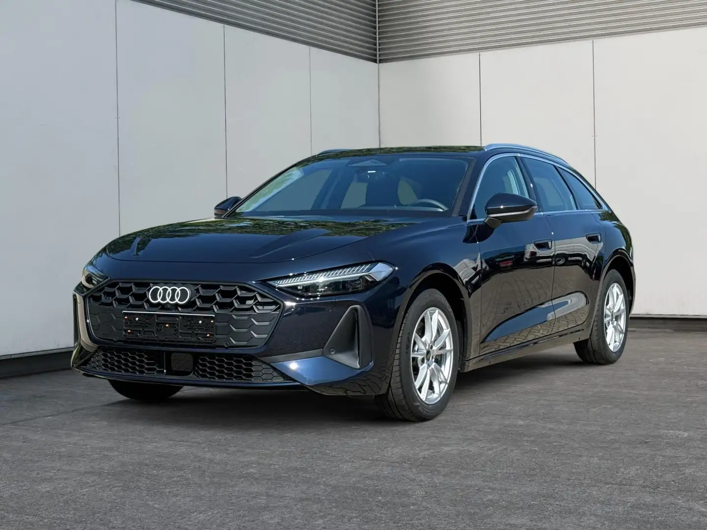 Audi A5 Avant Basis *SOFORT* AHK+KAMERA+EL. HECKKL.+NAV... Blau - 1