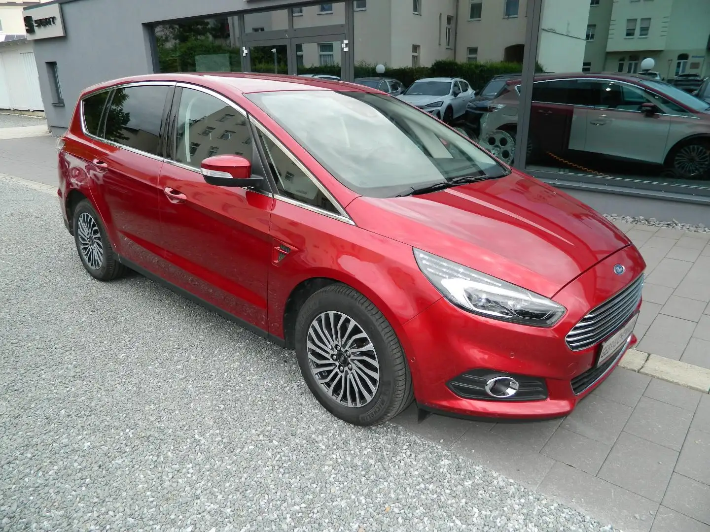 Ford S-Max Titanium 1.5 EcoBoost Titanium KeyFree/Technologie Rot - 1