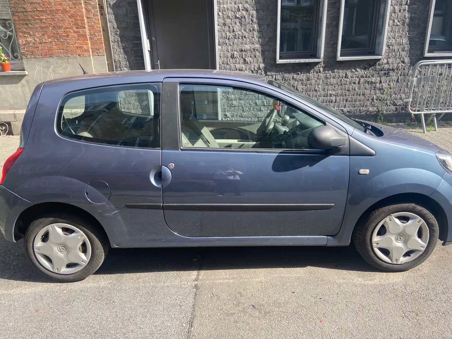 Renault Twingo 1.2i Dynamique Gris - 1