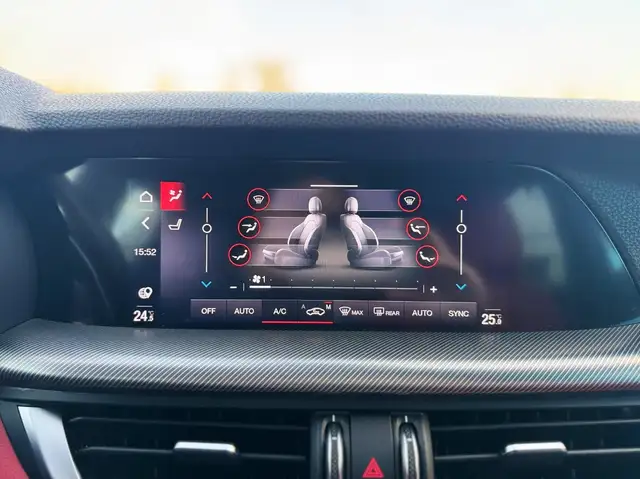 Alfa Romeo Stelvio view 20