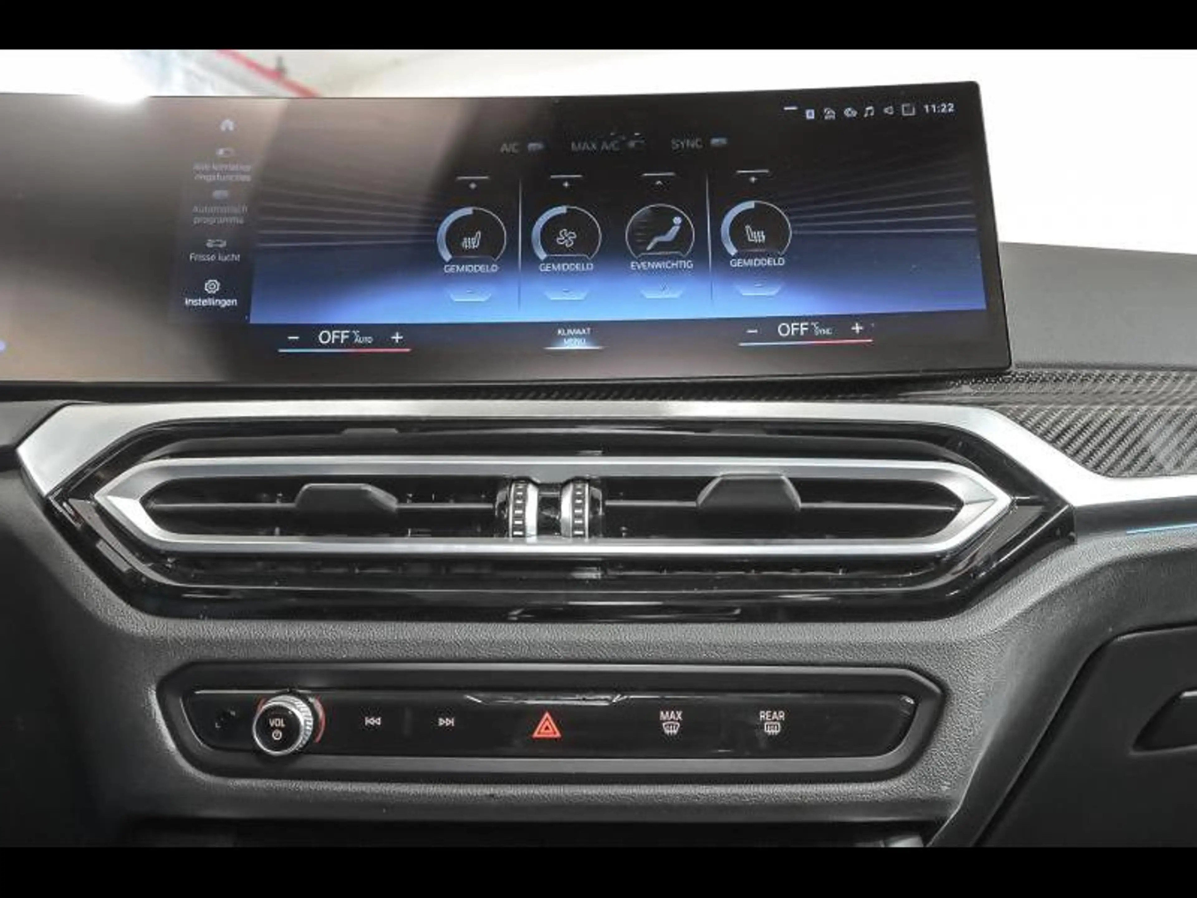 BMW 330 Touring — photo 12