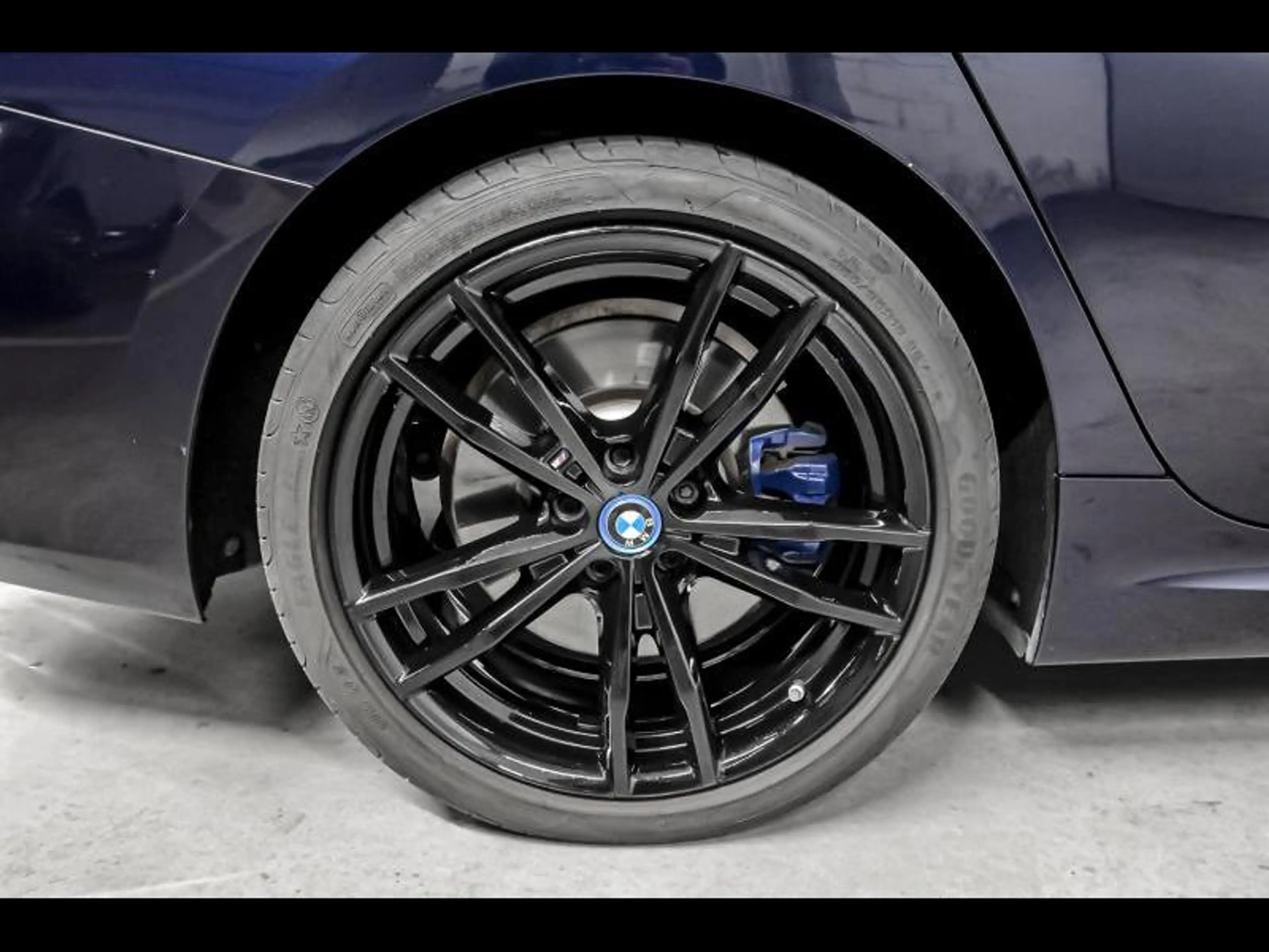 BMW 330 Touring — photo 8