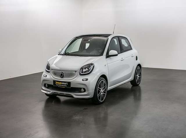 Imagine smart forFour BRABUS Xclusive HP121 ST:THE WHITEnFAST!