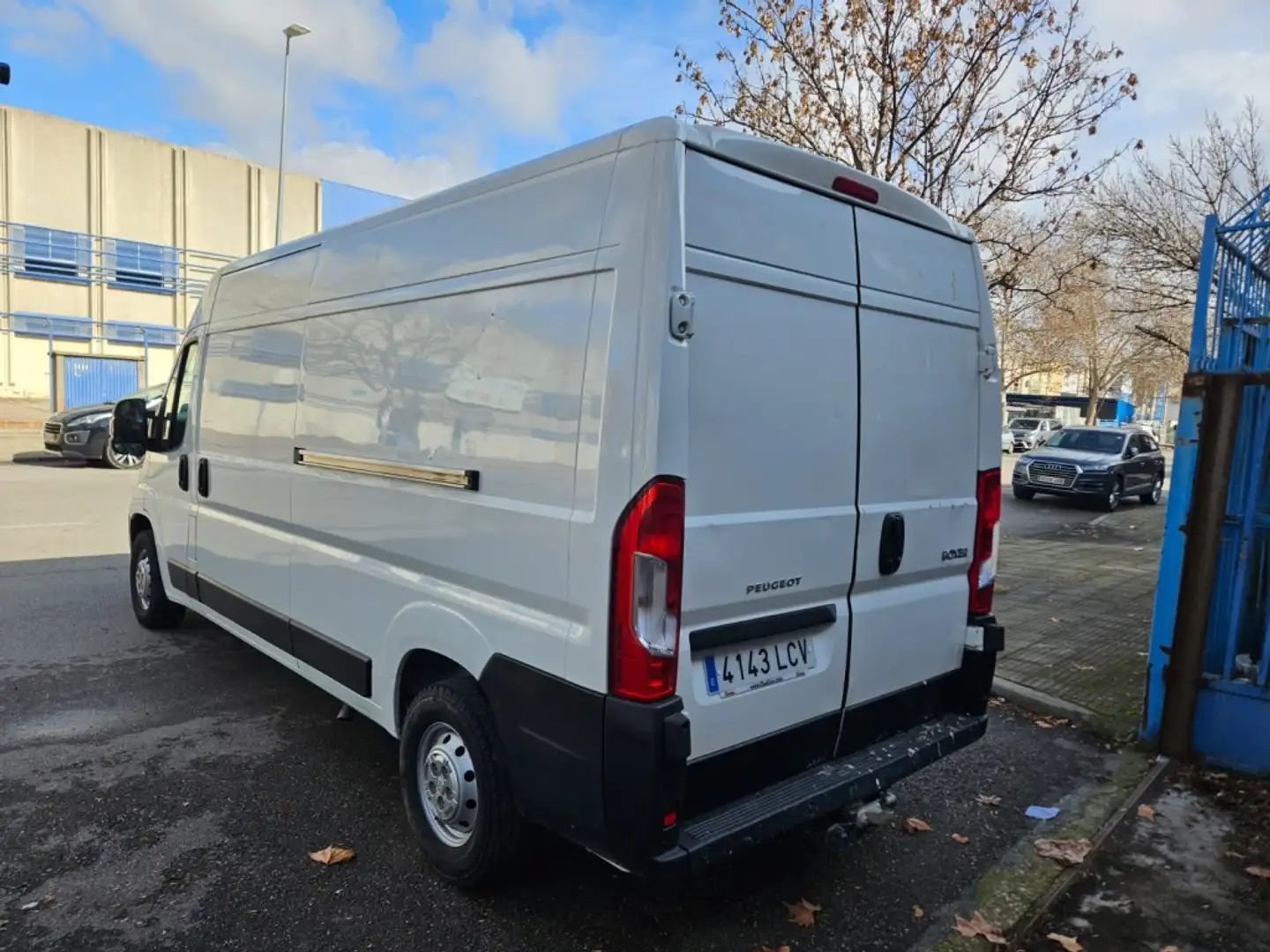 Peugeot Boxer Furgón 2.2BlueHDI 335 L3H2 S&S 140 Bianco - 1