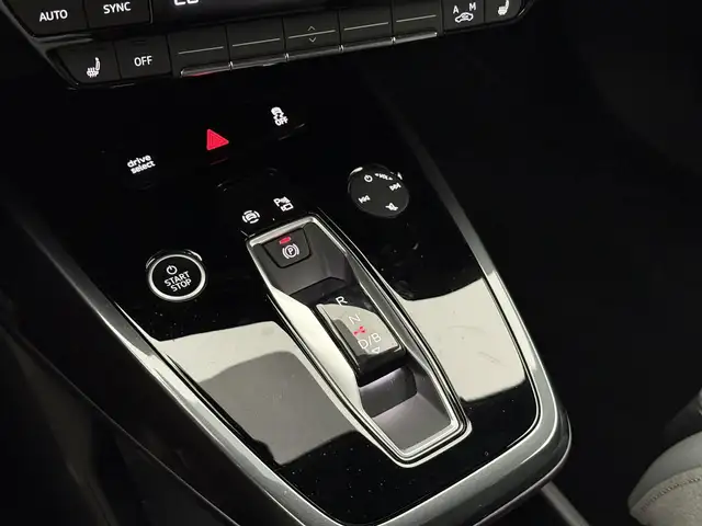 Audi Q4 e-tron view 20