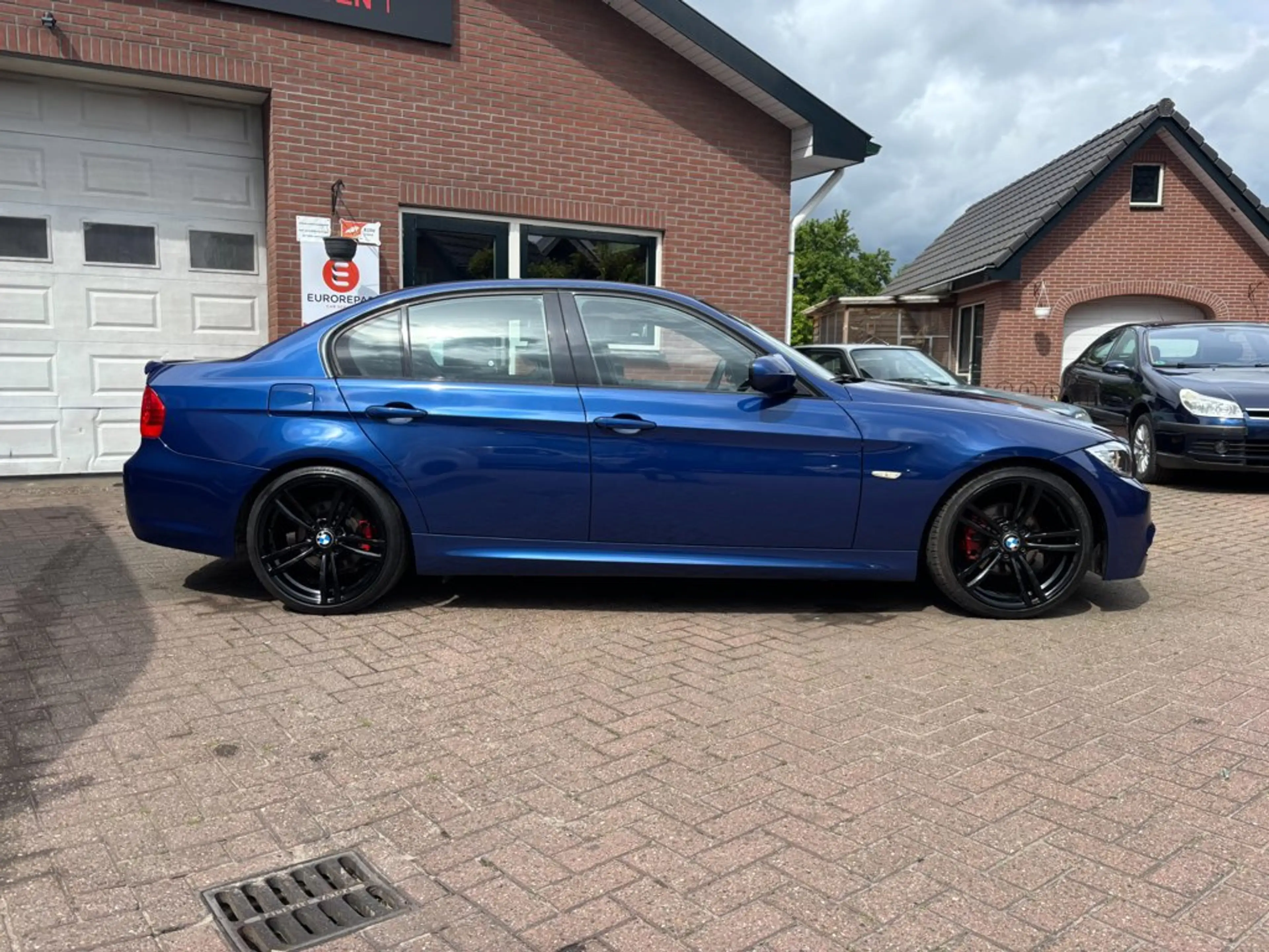 BMW 318 3-serie 318i High Executive — photo 3