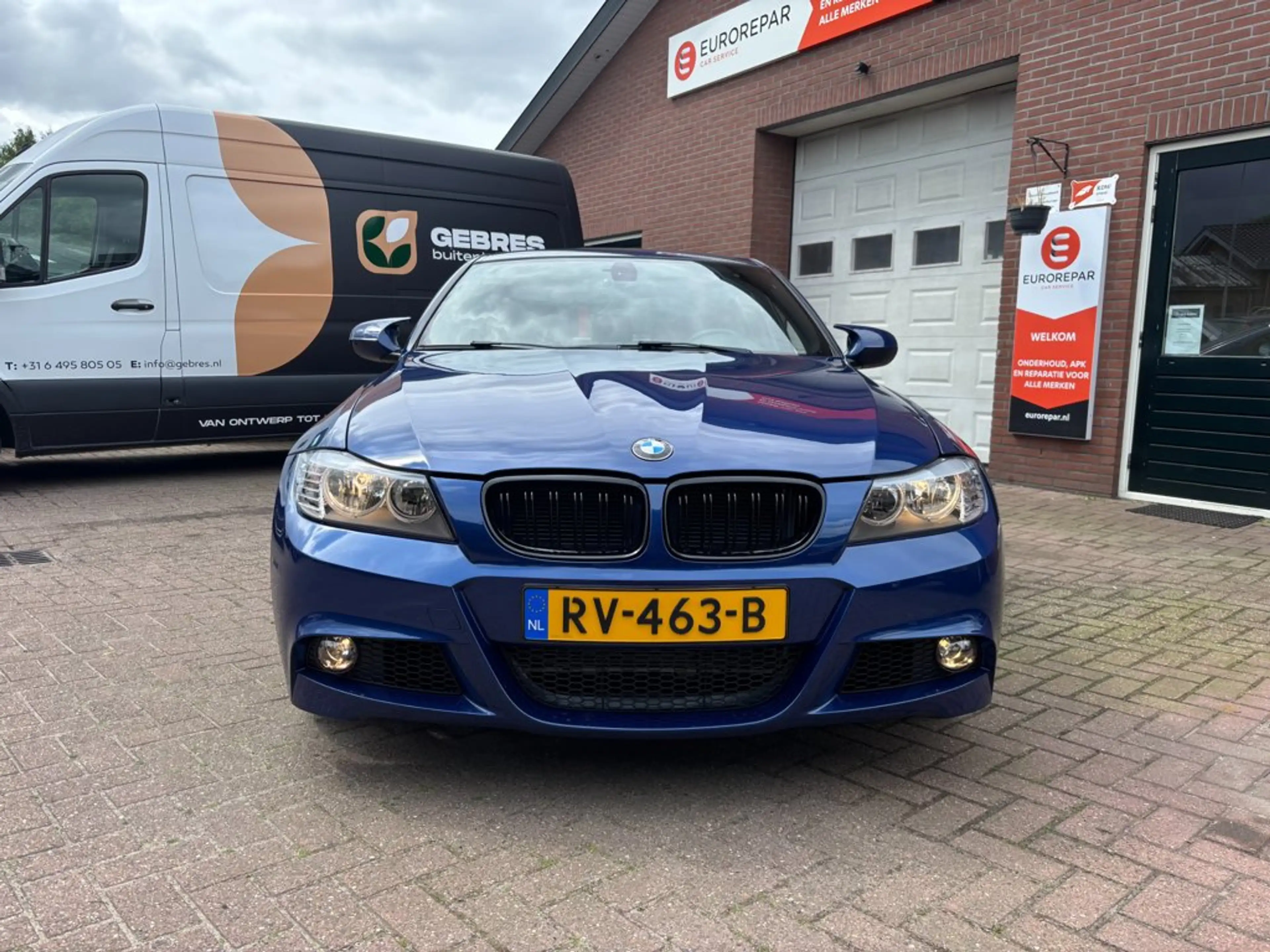 BMW 318 3-serie 318i High Executive — photo 2