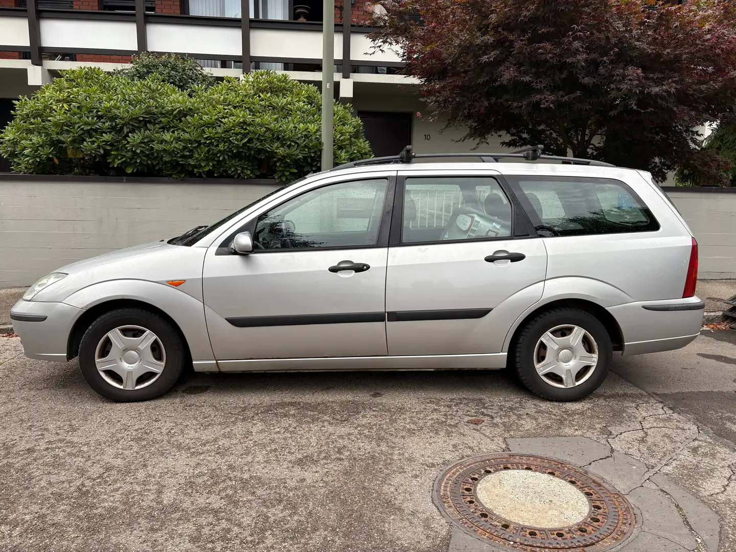 Ford Focus Focus 1.6 Turnier Silber - 2