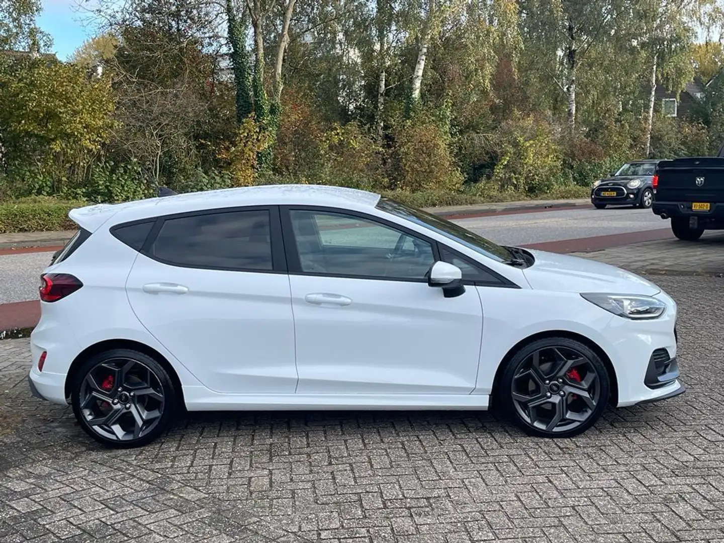 Ford Fiesta 1.5 Ecoboost ST-X 200pk Ford Performance AGR-Stoel Wit - 2