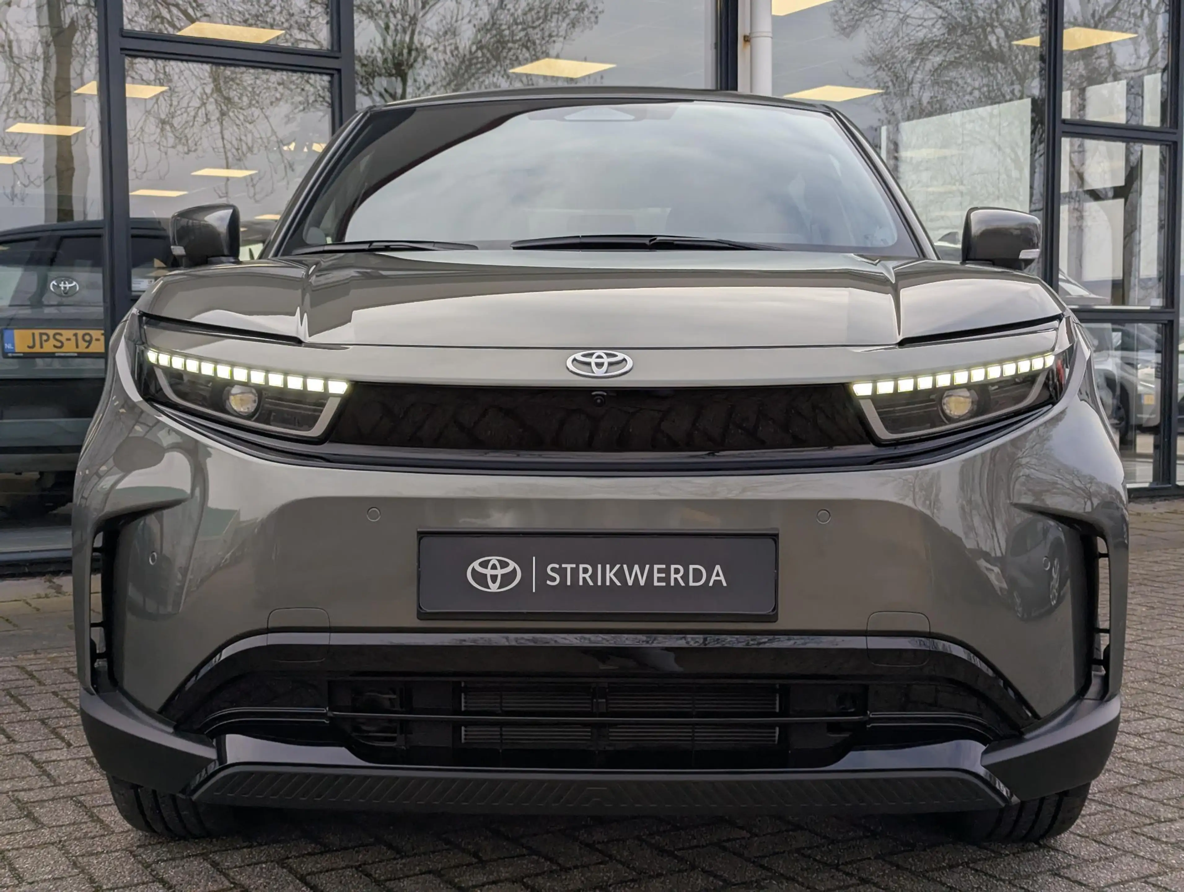 Toyota Urban Cruiser Executive AWD 61 kWh | €1500,- extra inruilvoordee — photo 6