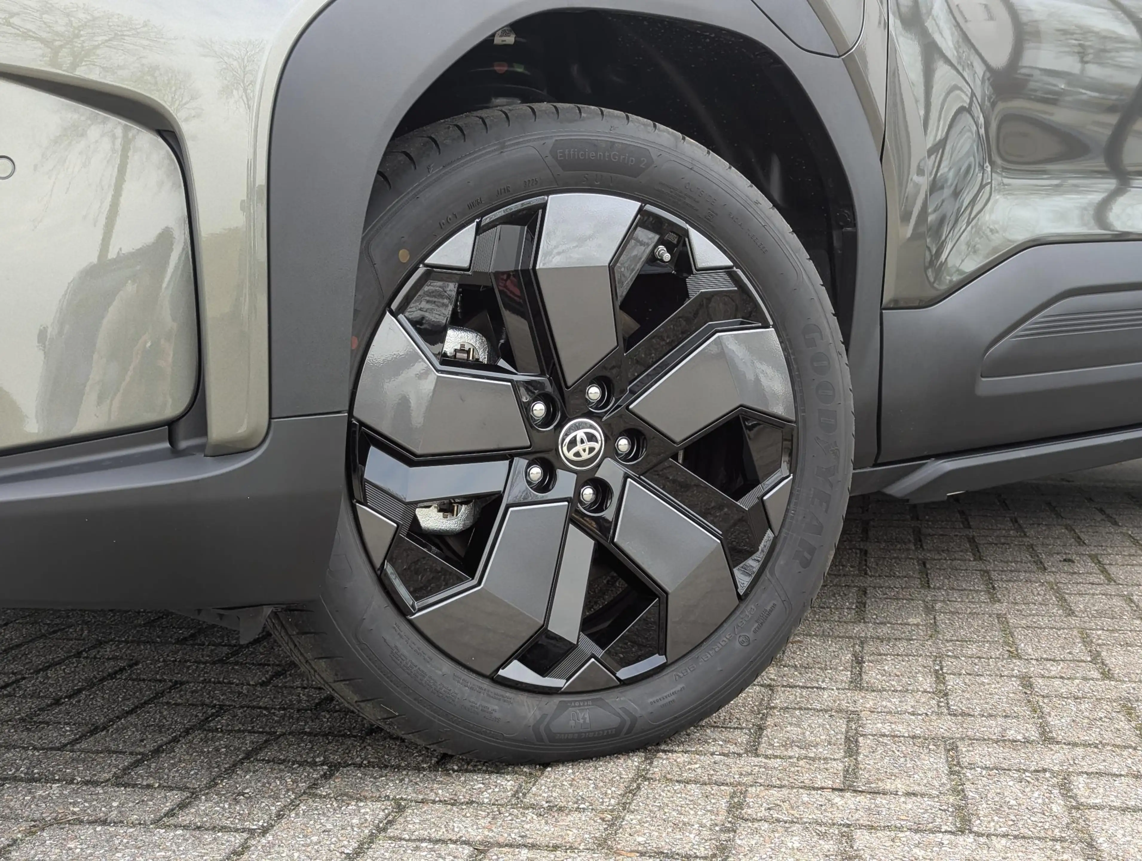 Toyota Urban Cruiser Executive AWD 61 kWh | €1500,- extra inruilvoordee — photo 2
