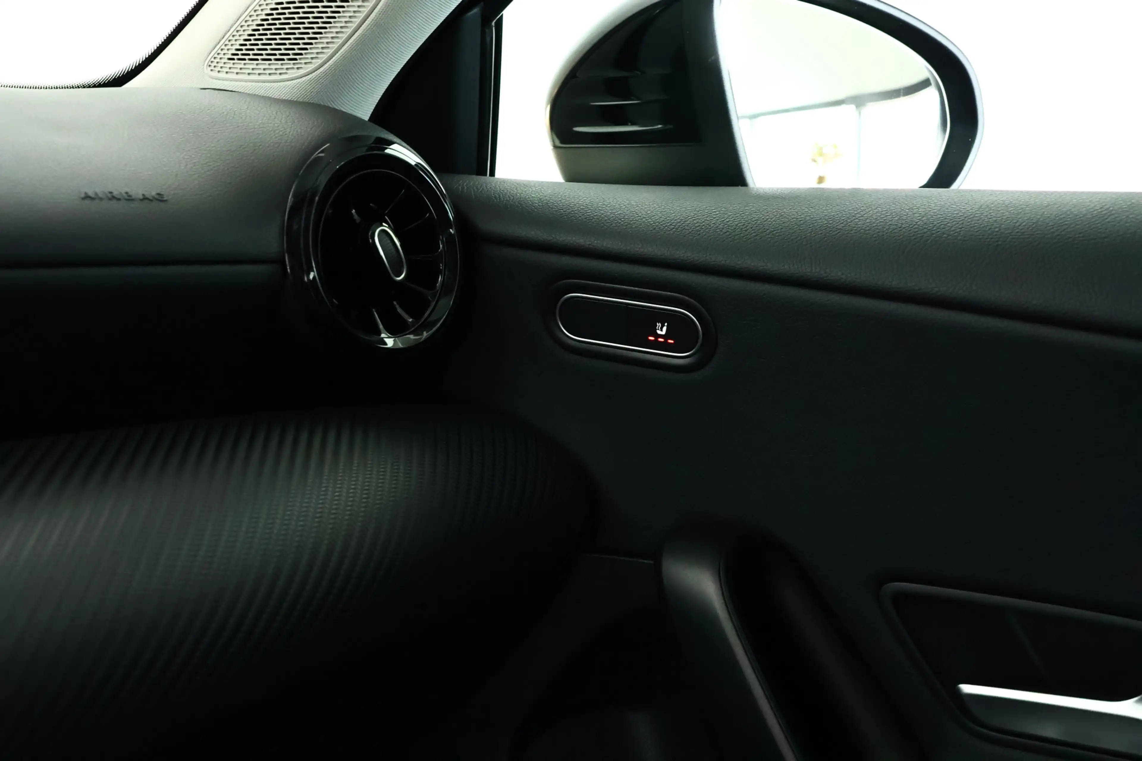 Mercedes-Benz A 180 Business Line / Navigatie / Camera / Cruisecontrol — photo 26