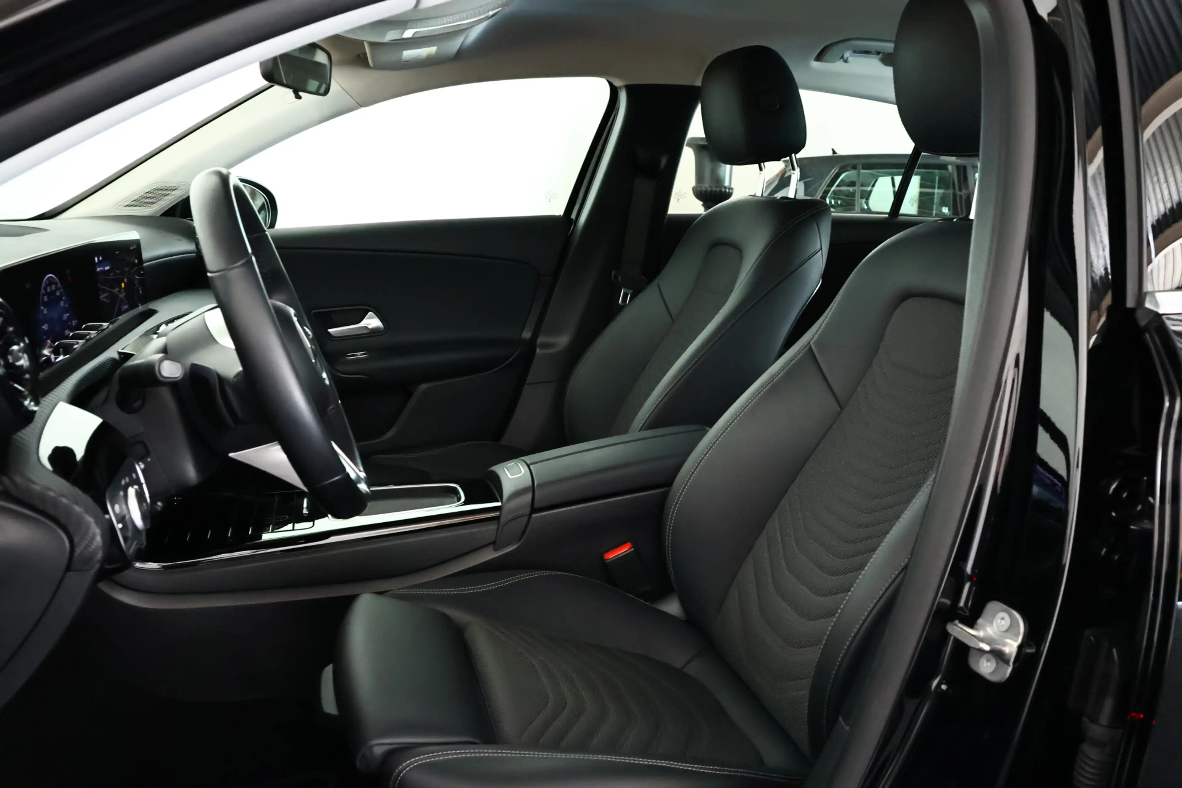 Mercedes-Benz A 180 Business Line / Navigatie / Camera / Cruisecontrol — photo 7