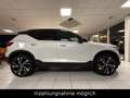 Volvo XC40 T3 R Design/LED/PANO/CAM/NAVI/MEMORY/AHK/AC Weiß - thumbnail 4