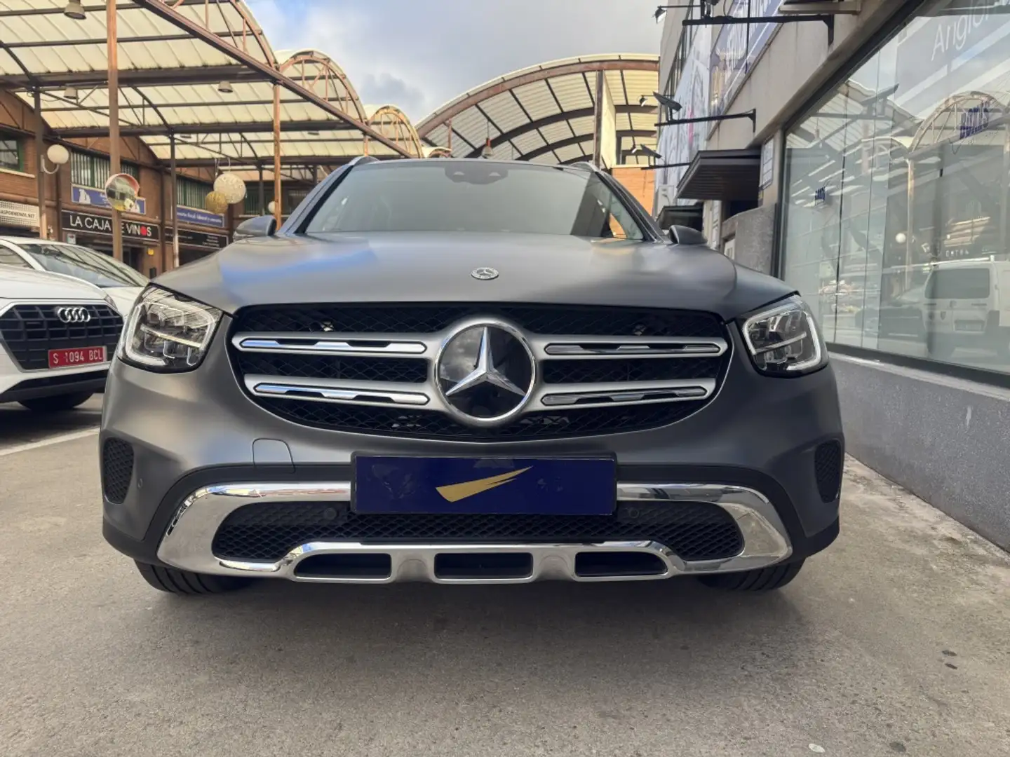 Mercedes-Benz GLC 300 300e 4Matic 9G-Tronic Gris - 2