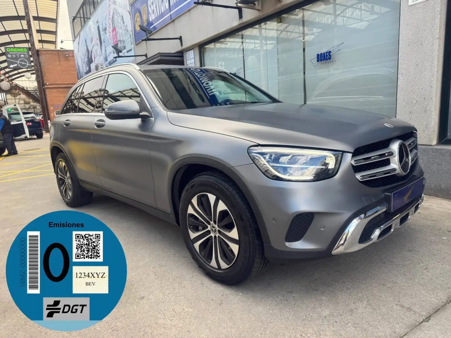 Mercedes-Benz GLC 300 300e 4Matic 9G-Tronic Gris - 1