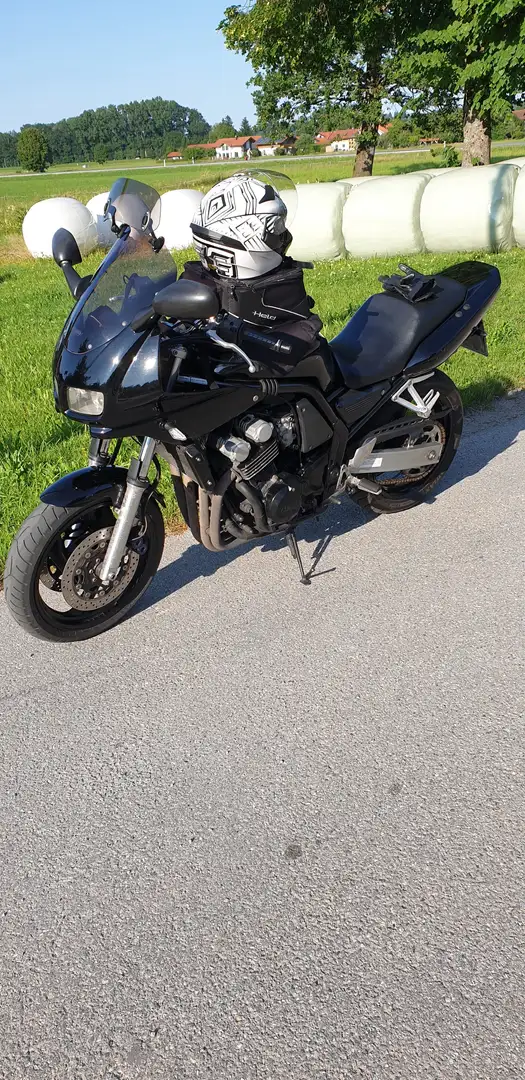 Yamaha FZR 600 Noir - 1