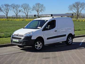 1.6 BlueHDI 100 Club S&S 4X4, airco, cruise contro