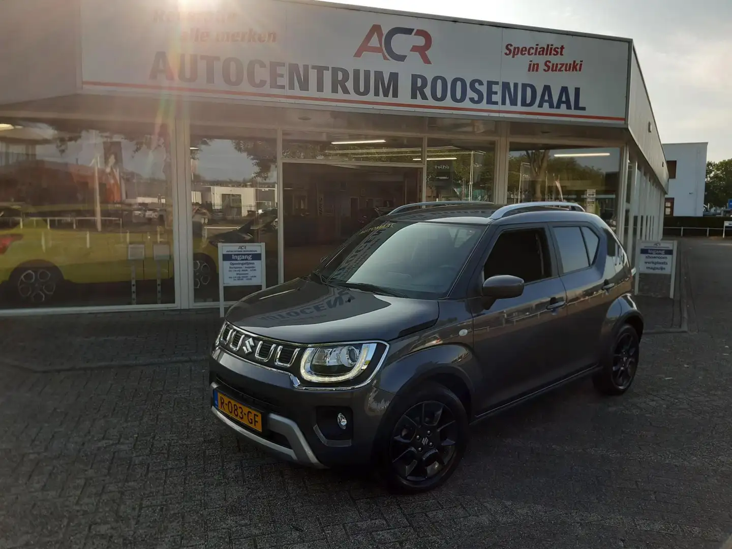 Suzuki Ignis 1.2 Smart Hybrid Select AUTOMAAT lage km stand Grijs - 1