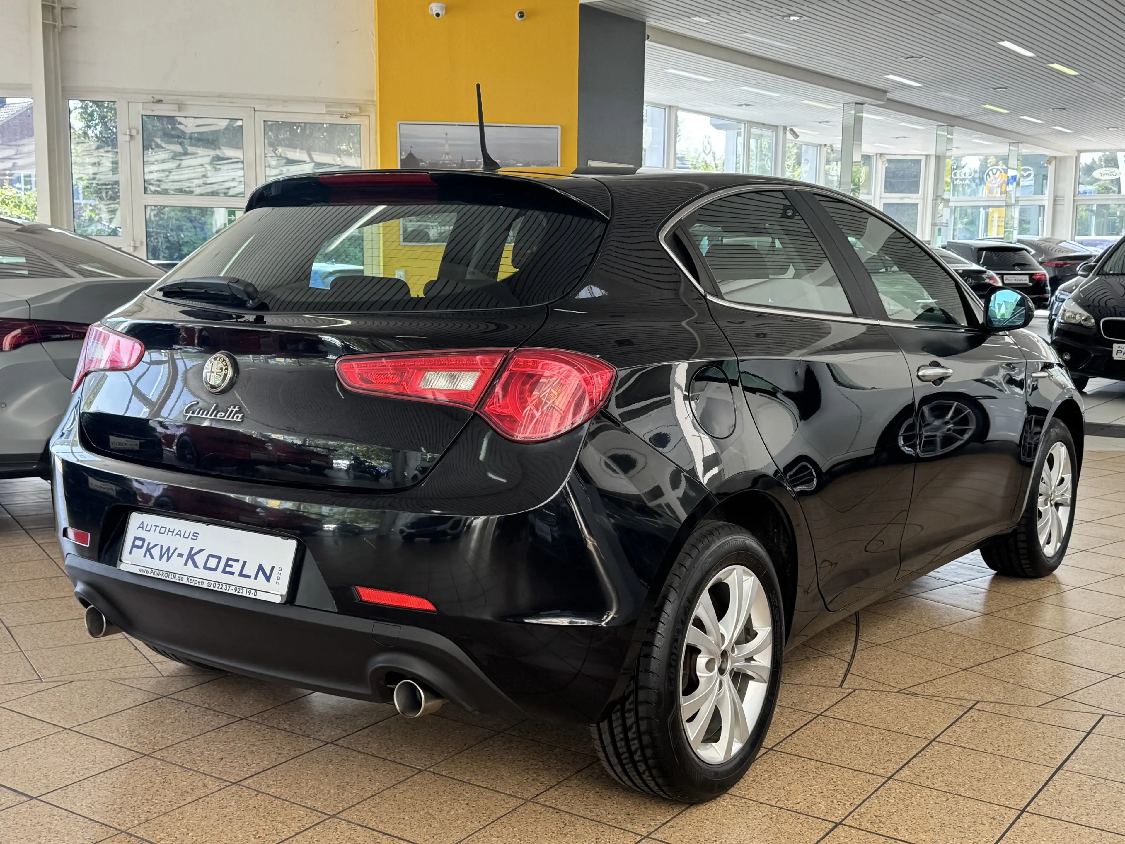 Alfa Romeo Giulietta 2.0 JTDM Turismo — photo 4
