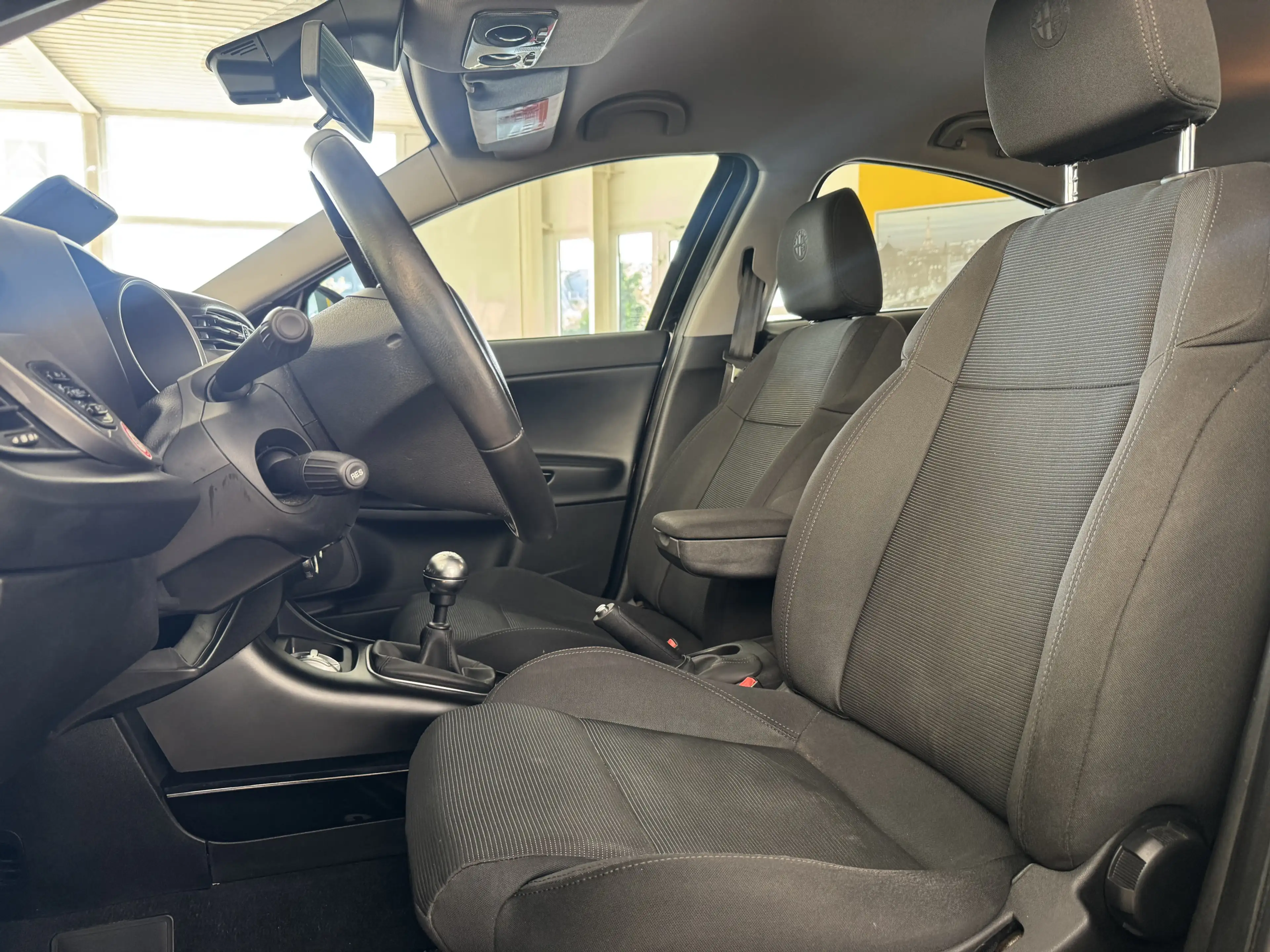 Alfa Romeo Giulietta 2.0 JTDM Turismo — photo 11