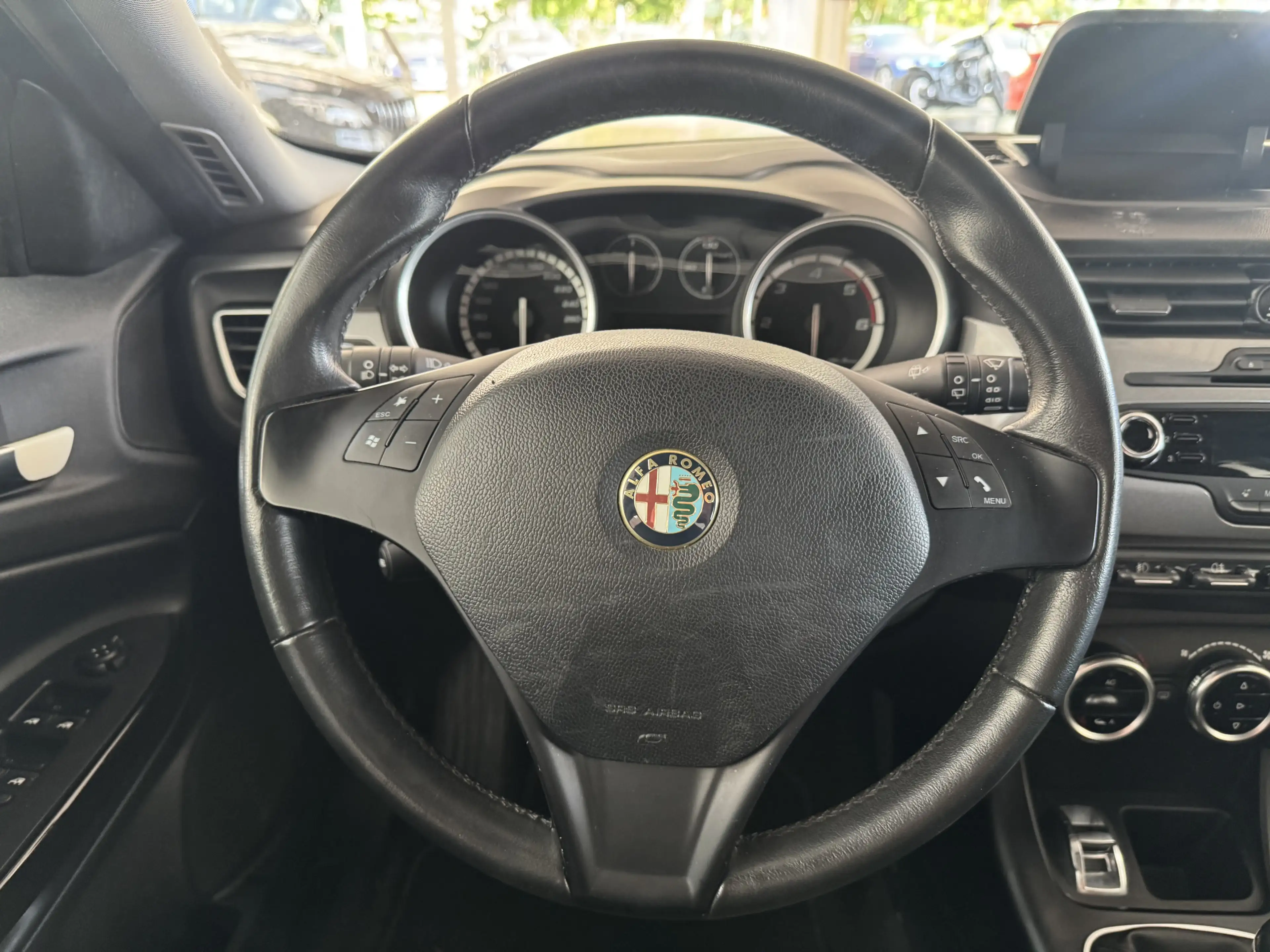 Alfa Romeo Giulietta 2.0 JTDM Turismo — photo 8