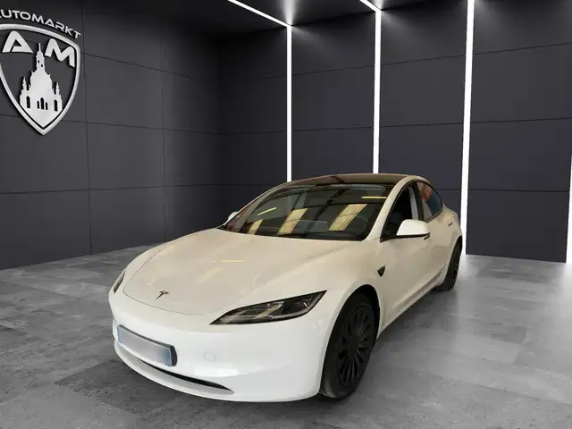 Tesla Model 3 Highland RWD AMD Ryzen
