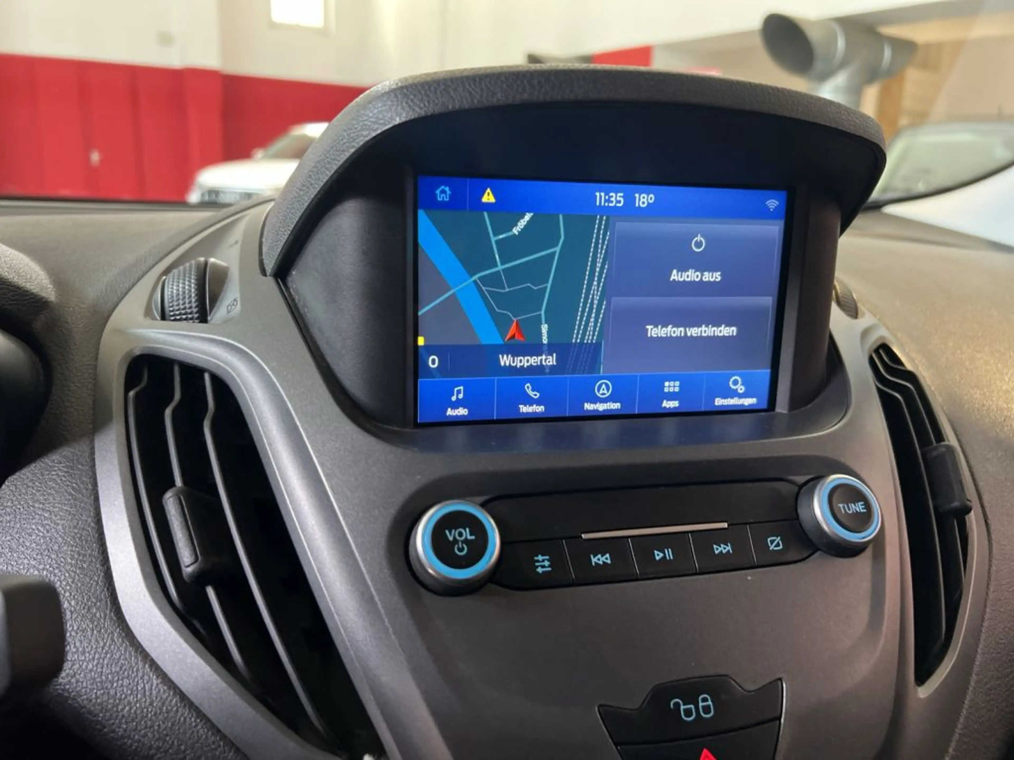 Ford Transit Courier S&S Trend — photo 13