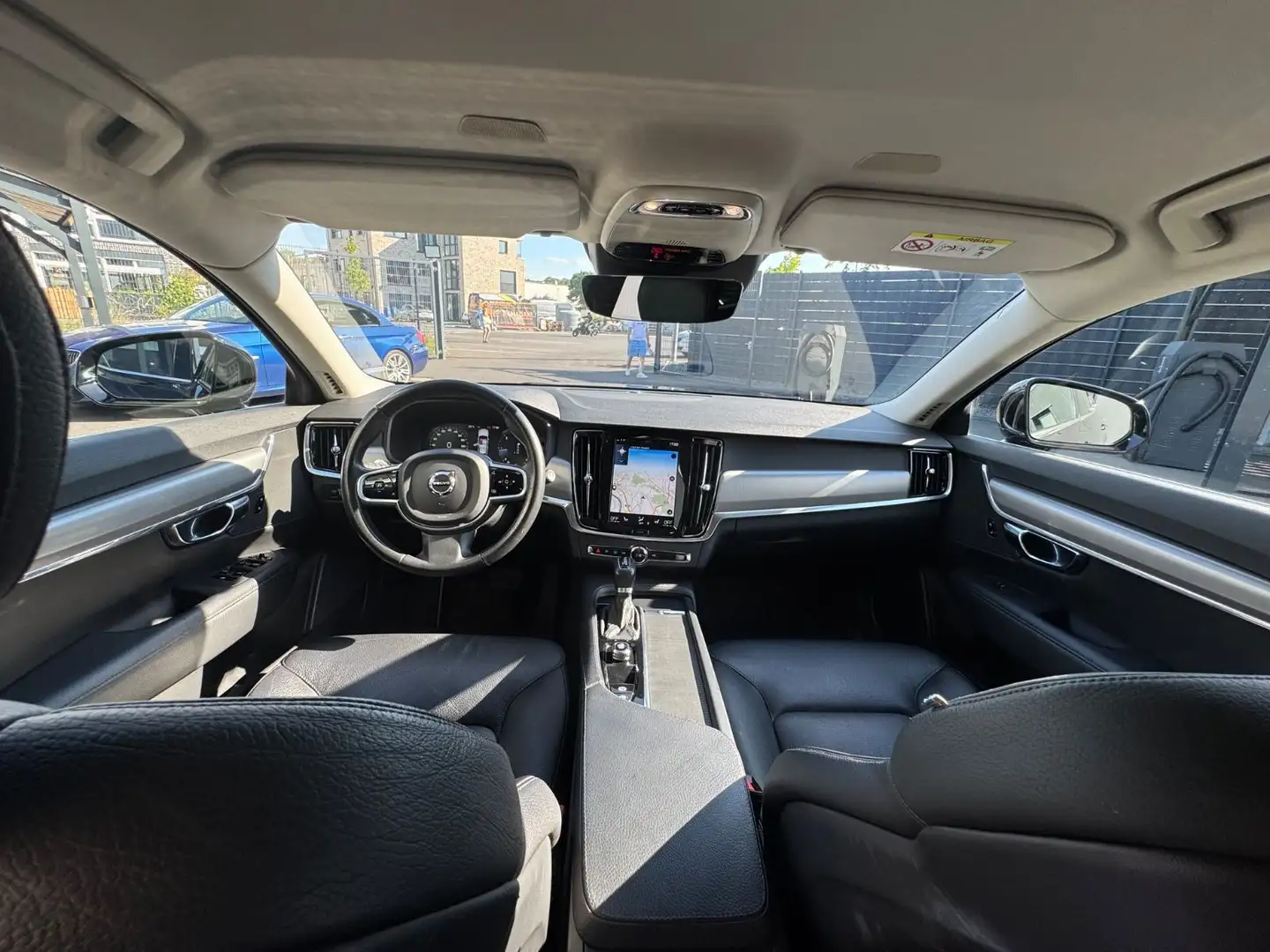 Volvo V90 Kombi Momentum ACC*Navi* Garantie Noir - 2