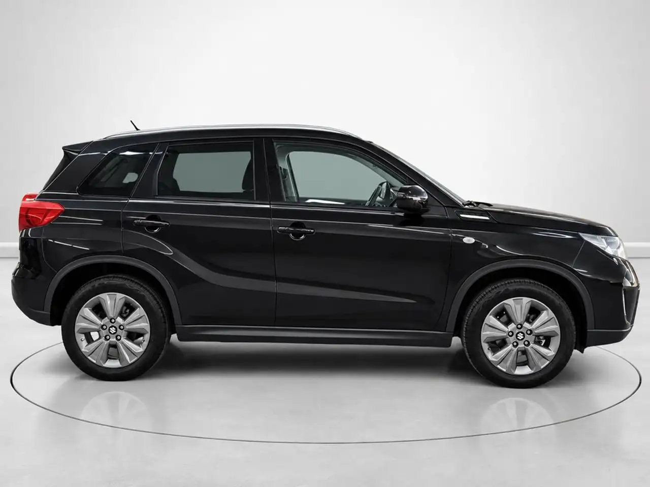 2025 Suzuki Vitara 1.4T Mild Hybrid S2 4WD, photograph 2