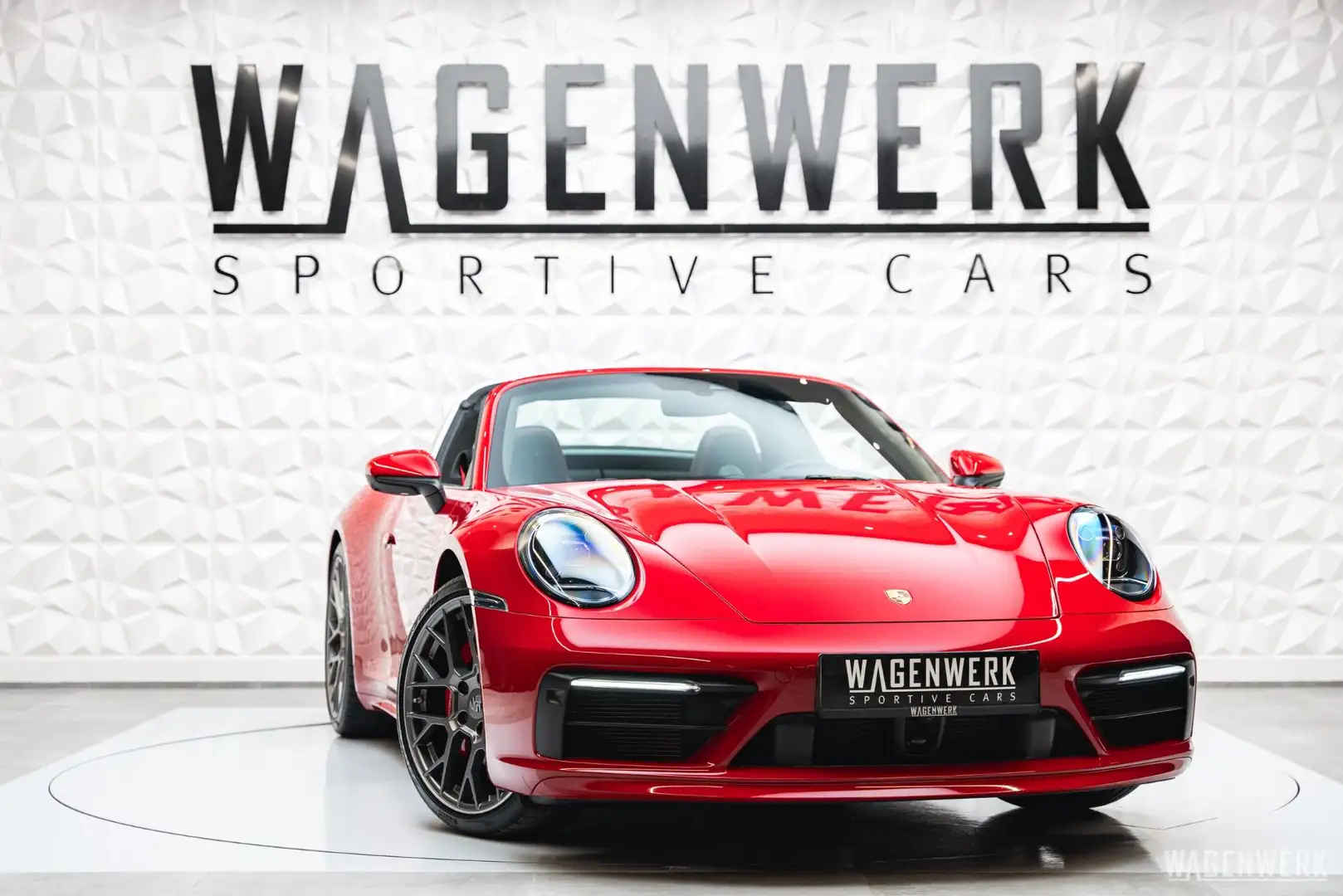 Porsche 992 Targa 4S PDK MEGAVOLL EXCLUSIVE-MANUFAKTUR LIFT Rood - 1