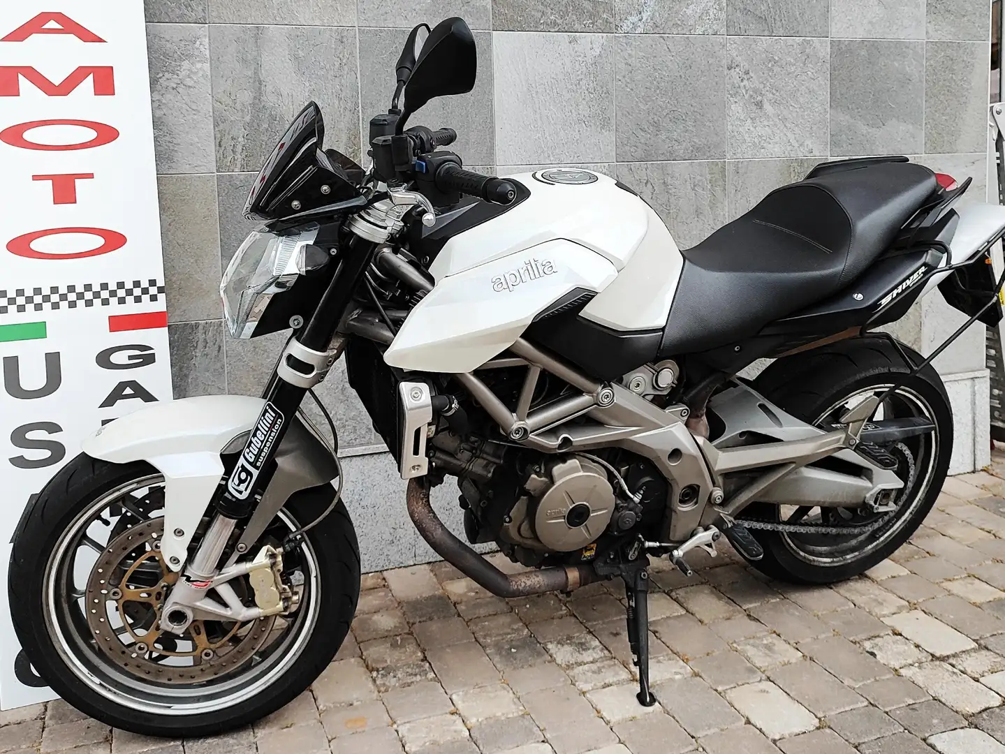 Aprilia Shiver 750 Alb - 2