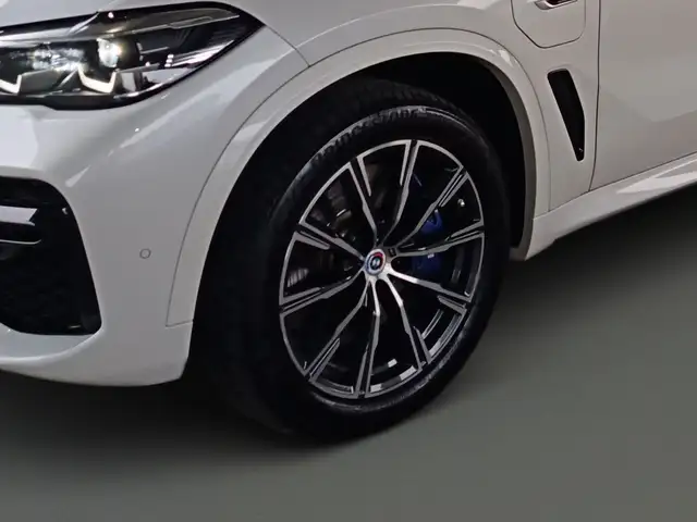 BMW X5 X-DRIVE 45E Ansicht 11