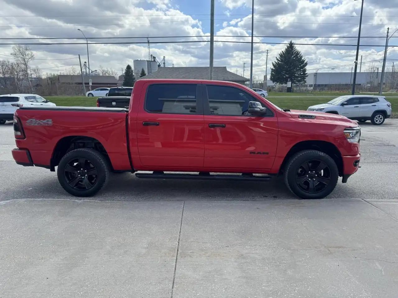 RAM 1500 снимка RAM 1500