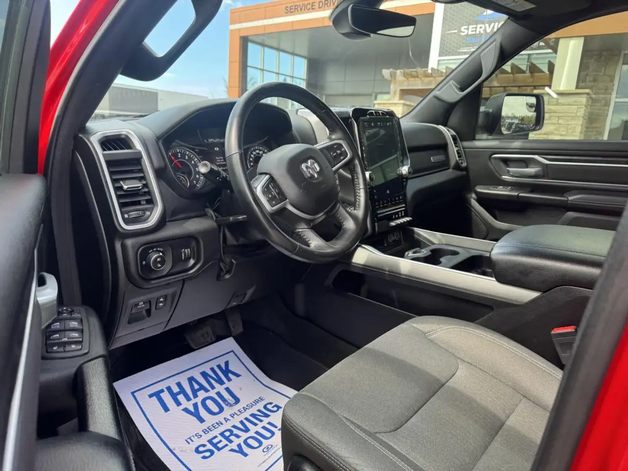RAM 1500 снимка RAM 1500