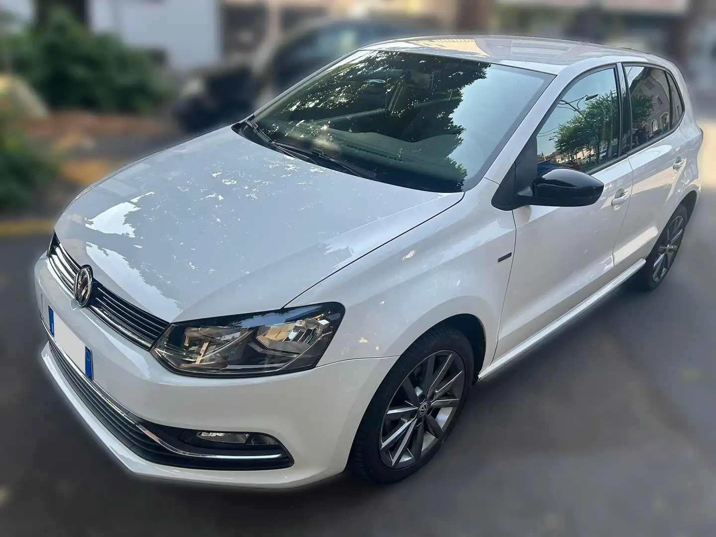 Volkswagen Polo V 2014 5p 1.0 mpi 75cv - ANCHE PER NEOPATENTATI Bianco - 1