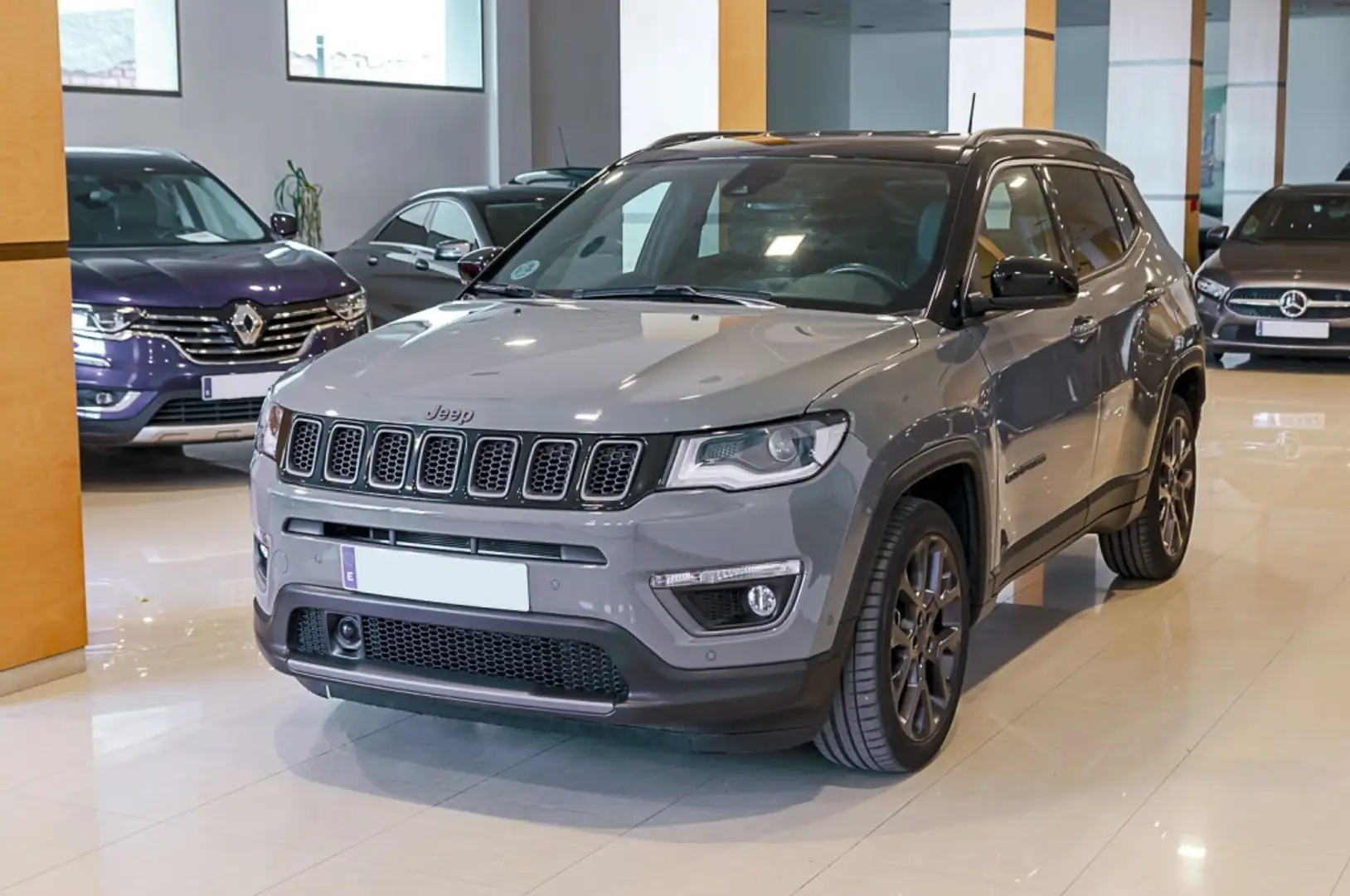 Jeep Compass 1.3 Gse T4 S 4x2 DCT 150 Gris - 1