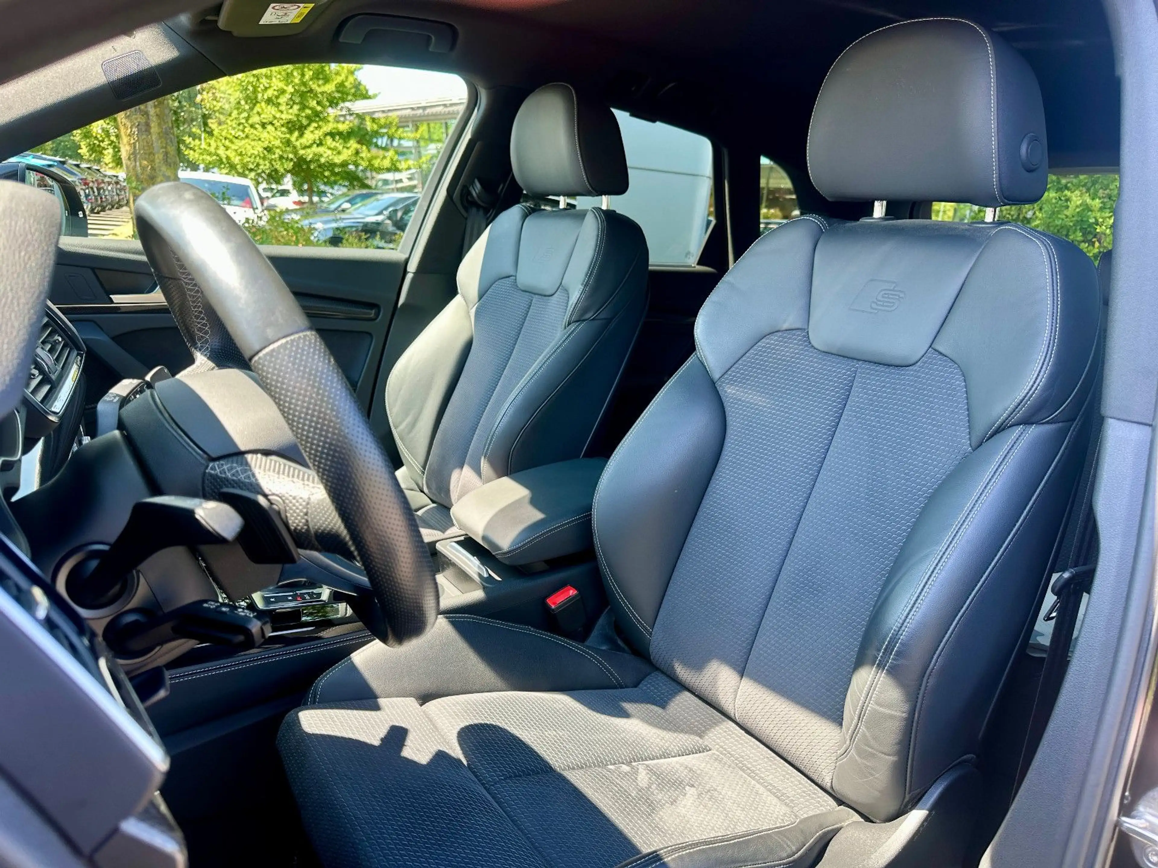 Audi SQ5 TDI quattro tiptronic BLACK KAMERA B&O VC+ — photo 11