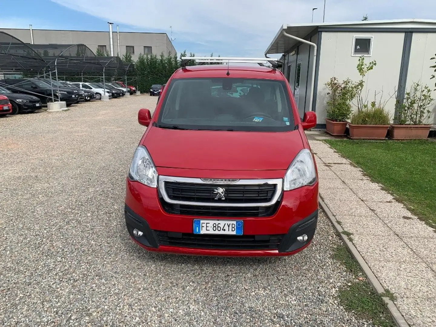 Peugeot Partner Tepee BlueHDi 120 S&S Active Rosso - 2