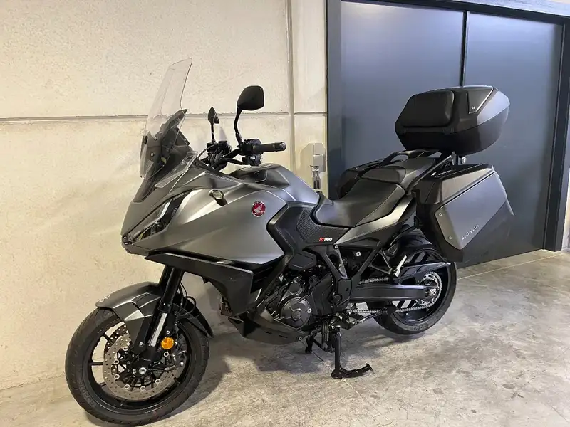 Honda NT 1100 - foto 4