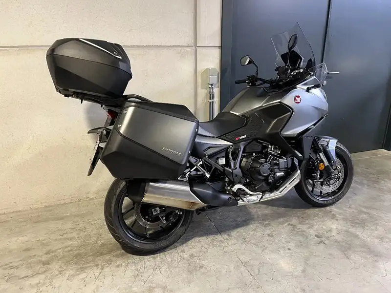 Honda NT 1100 - foto 3