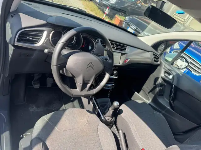 Citroen C3 view 10