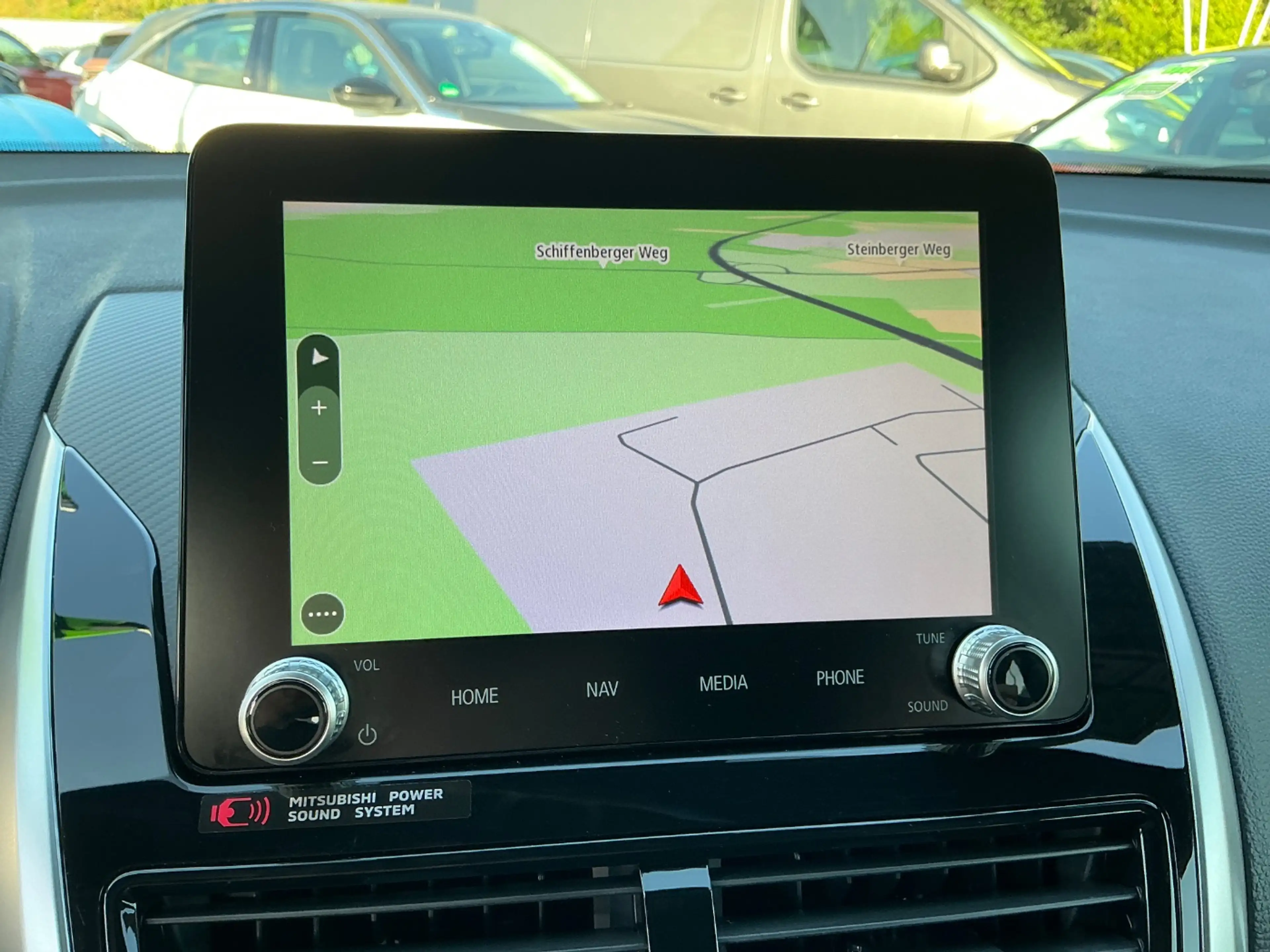 Mitsubishi Eclipse Cross 2.4 Select Black Allrad! Wenig KM! — photo 14